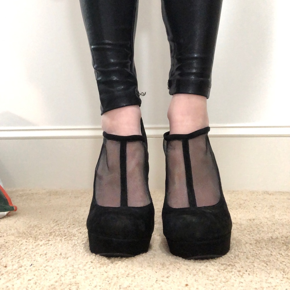 Jessica Simpson Mesh Suede Platform Pumps